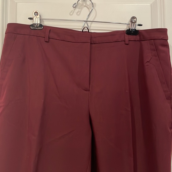 Ladies dress pants. - Picture 2 of 3